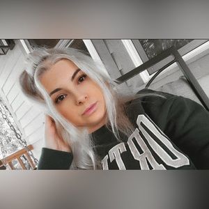 Meet your Posher, Talia